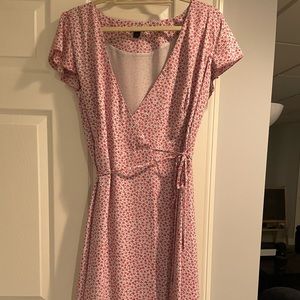 Ann Taylor Floral Wrap Dress (Size 8)